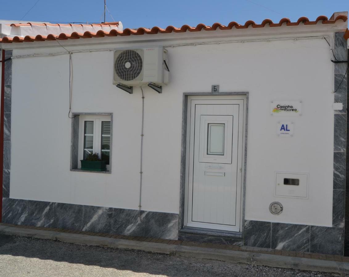 רגואנגוס דה מונסאראז Casinha Das Flores מראה חיצוני תמונה